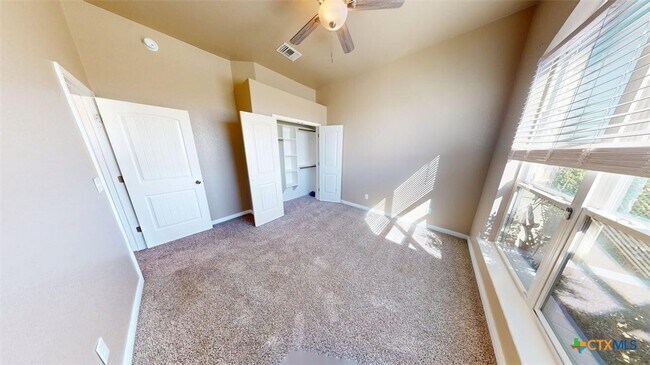 Building Photo - 307 Dober St