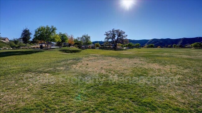 Building Photo - 26631 Millhouse Dr