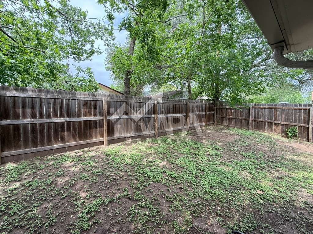 Building Photo - 7729 Narrow Pass St