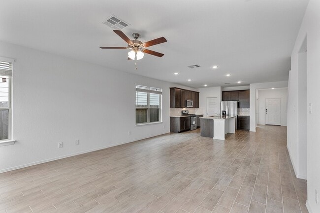 Building Photo - 9658 Caney Trails Rd