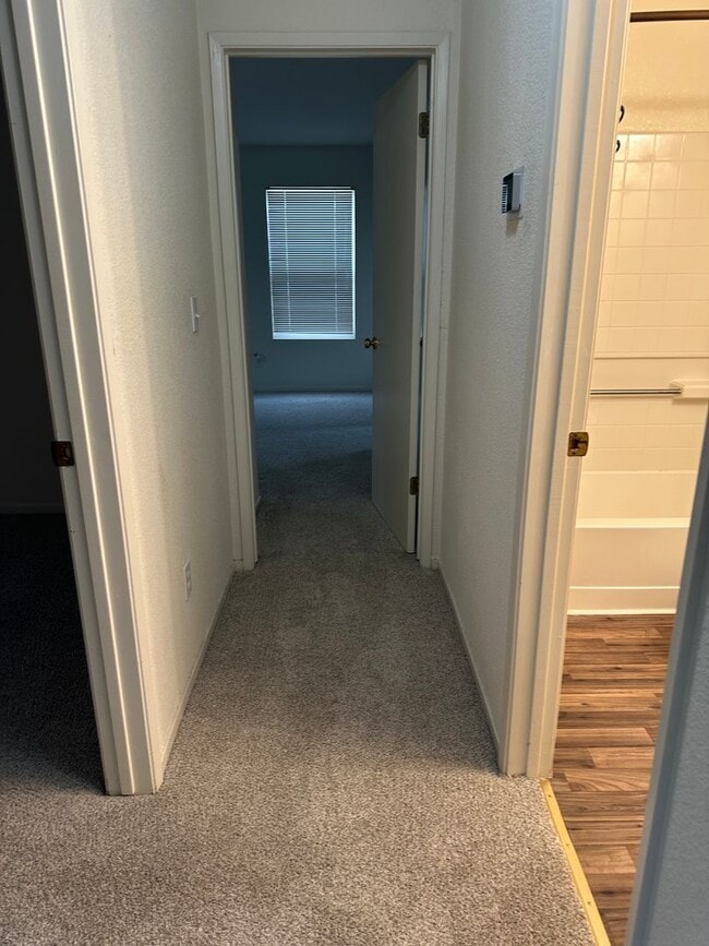 Building Photo - 26 Dawn Rose Way