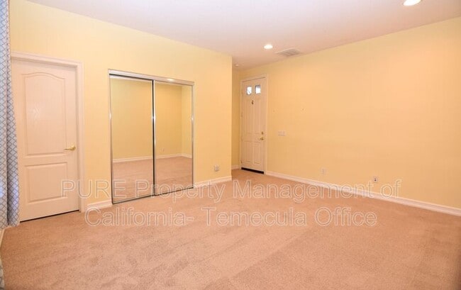 Building Photo - 23626 Applewood Pl