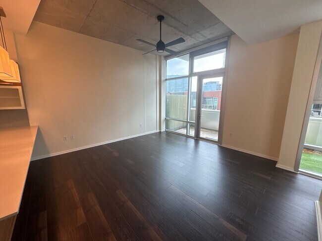 Building Photo - ? Special Offer: Apply and be approved by December 27, 2025, and receive ½ off the first month’s ...