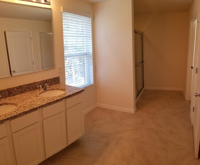 Building Photo - 3/2.5 Port Orange Townhome