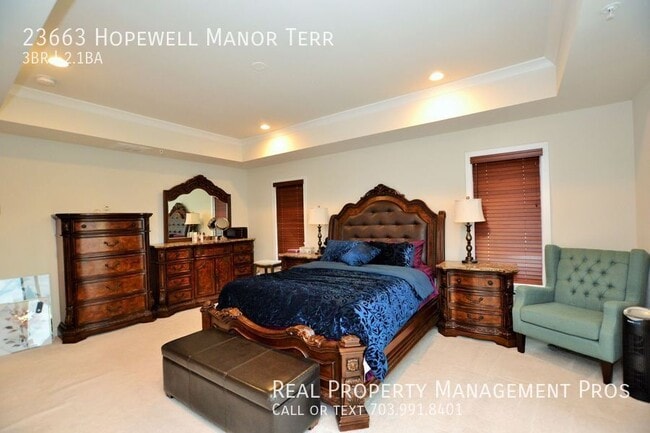 Building Photo - 23663 Hopewell Manor Terrace