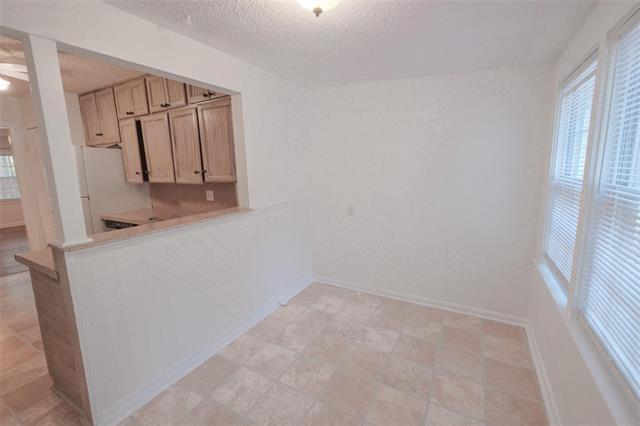 Building Photo - 3900 Dexter Ave