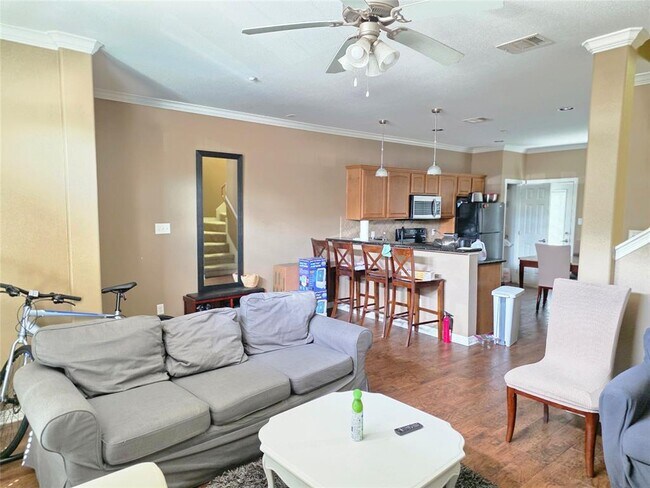 Building Photo - 305 Holleman Dr E