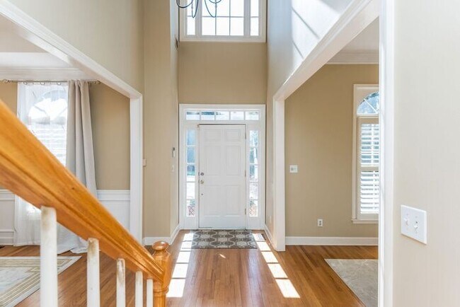 Building Photo - North Druid Hills Hidden Gem! 4Bed-4Bath, Hardwood Floors, Available NOW!