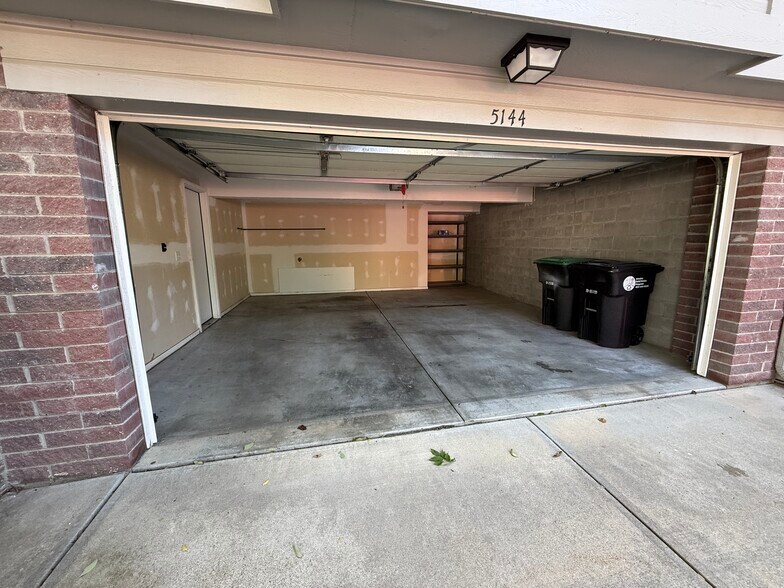 Building Photo - 5144 N 144th Ct