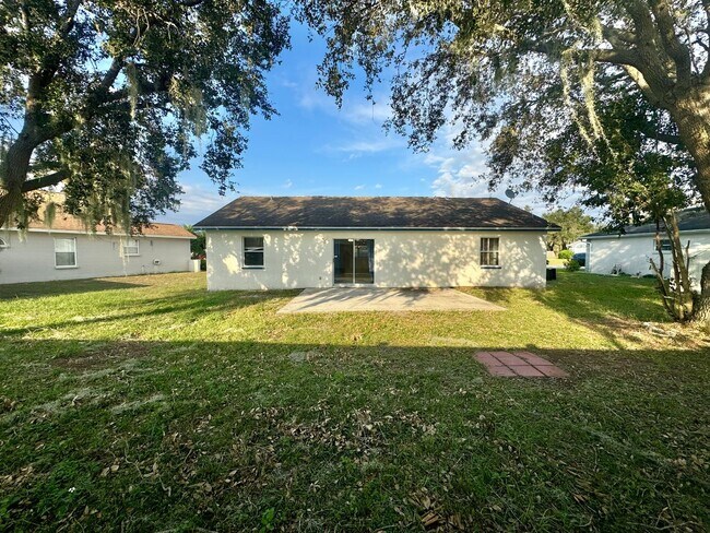 Building Photo - 3511 Majesty Loop