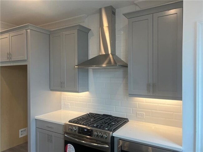 Building Photo - 4400 Sims Park Pl.