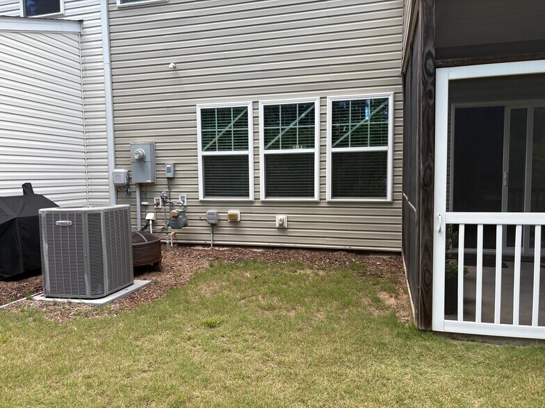 Building Photo - 509 Durants Neck Ln