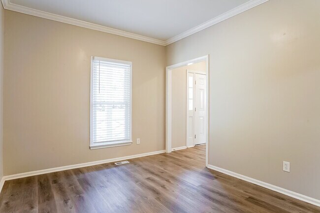 Building Photo - 1716 Netherfield Ln