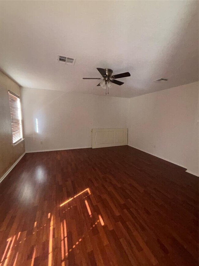 Building Photo - 5600 War Admiral Dr