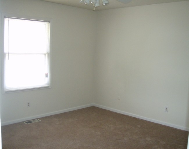 Bedroom - University Villa