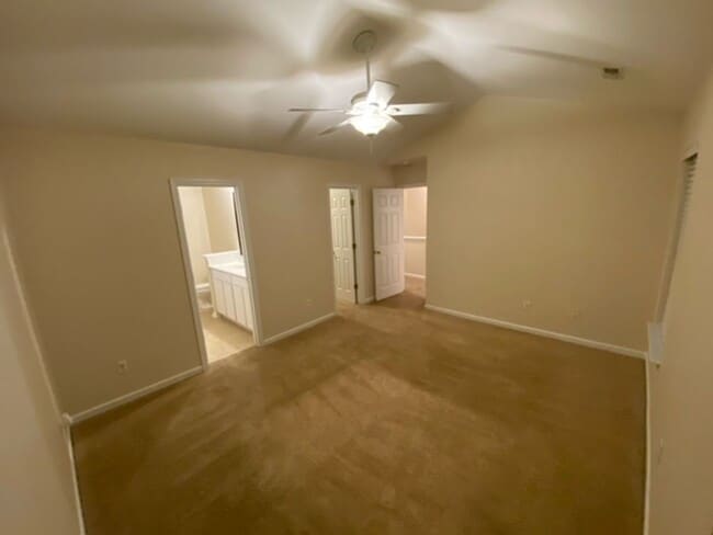 Building Photo - Arbor Oaks Subdivision 4BR 2.5Ba