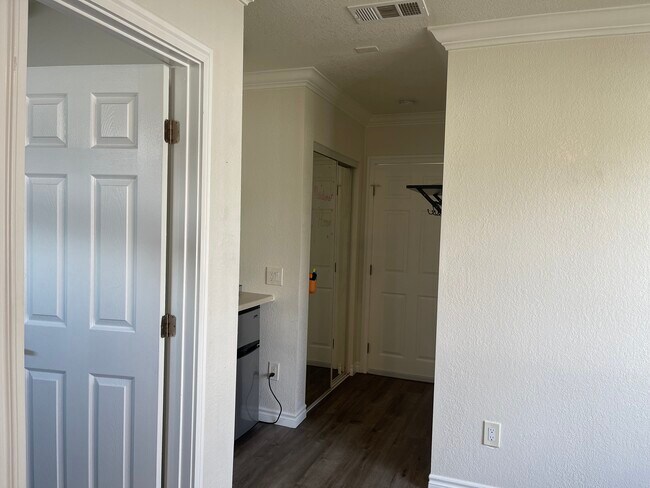 Building Photo - 26692 Sinforosa Dr