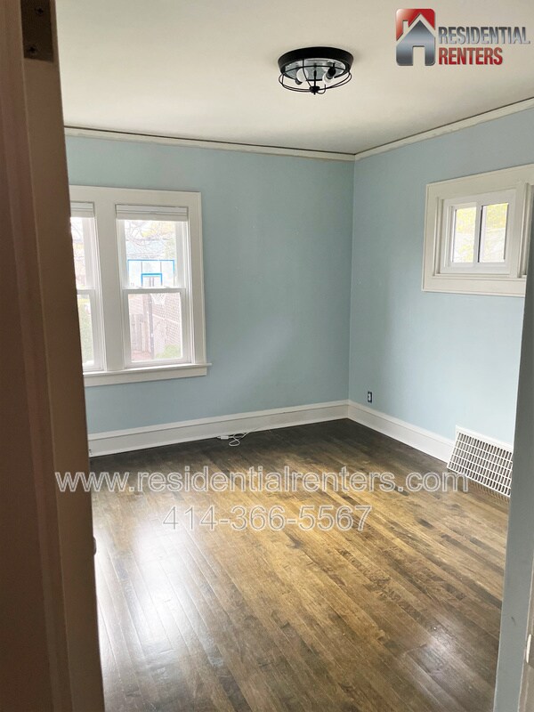 Building Photo - 2369 N 61st St