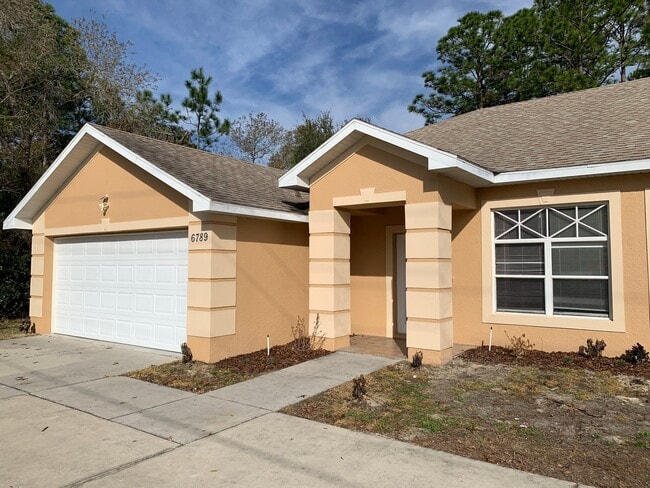 Building Photo - 6789 W Oak Park Blvd