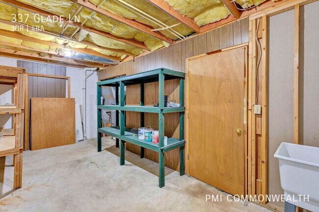 Building Photo - 337 Glade Ln