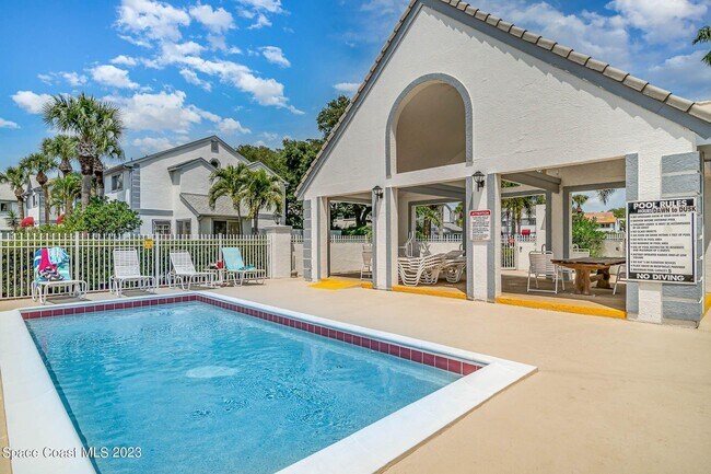 Building Photo - 412 Beach Park Ln