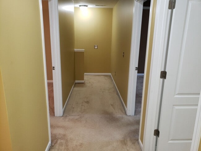 Building Photo - Beautiful home in Ballantyne