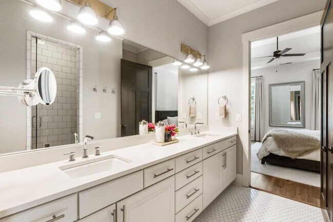 Building Photo - 7280 Samples Field Rd