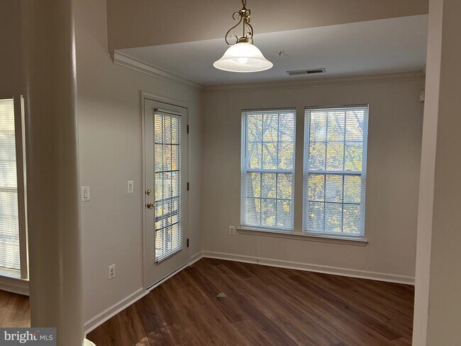 Building Photo - 2003 Connor Ct