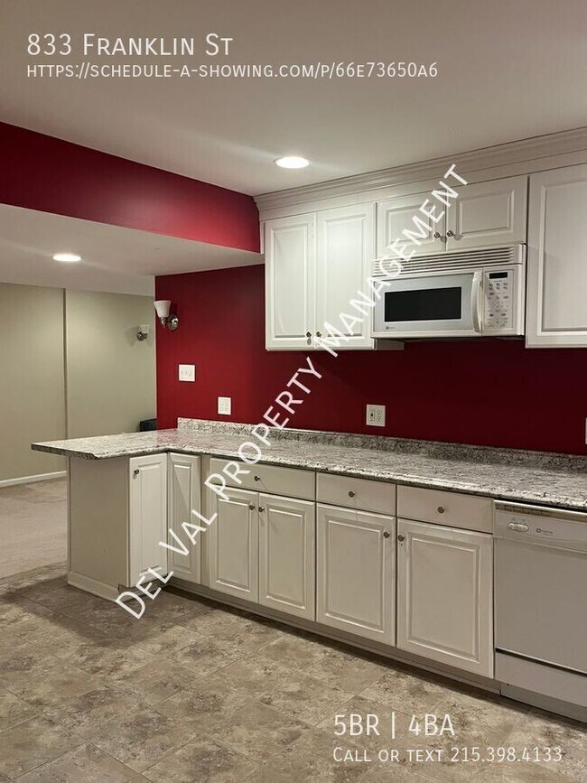 Building Photo - 833 Franklin St