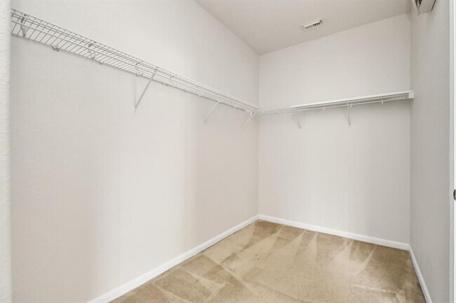 Building Photo - 6903 Oleander Grove Way