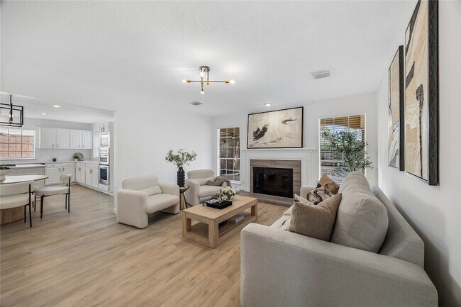 Building Photo - 10310 Minturn Ln