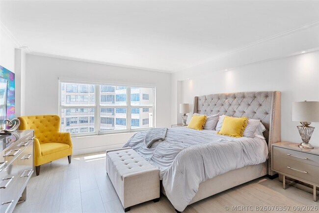 Building Photo - 3850 Galt Ocean Dr