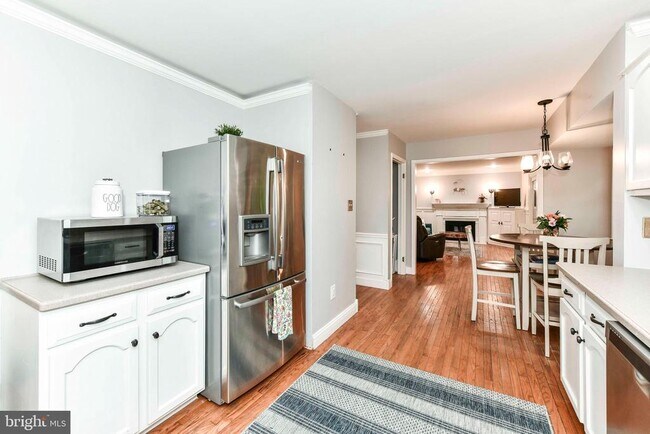 Building Photo - 10428 Collingham Dr