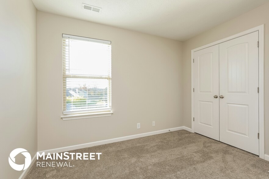 Building Photo - 1309 Halverson Dr