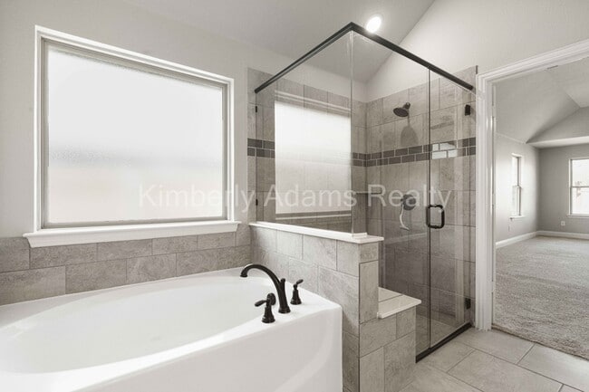 Building Photo - 213 Lariat Trail
