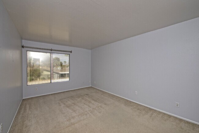 Building Photo - 8510 N Central Ave