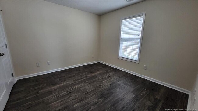 Building Photo - 2376 7th Street Rd