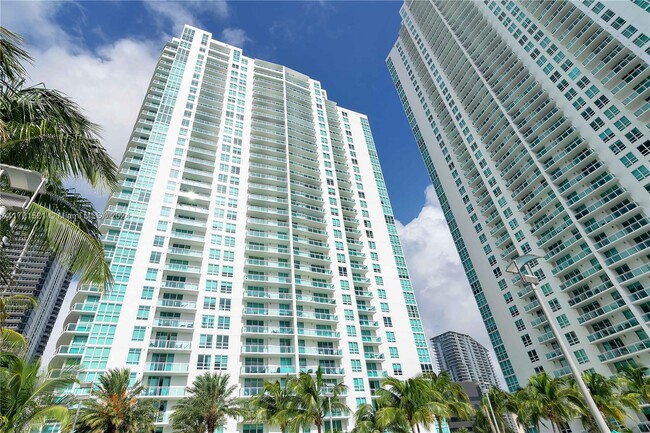 Primary Photo - 951 Brickell Ave