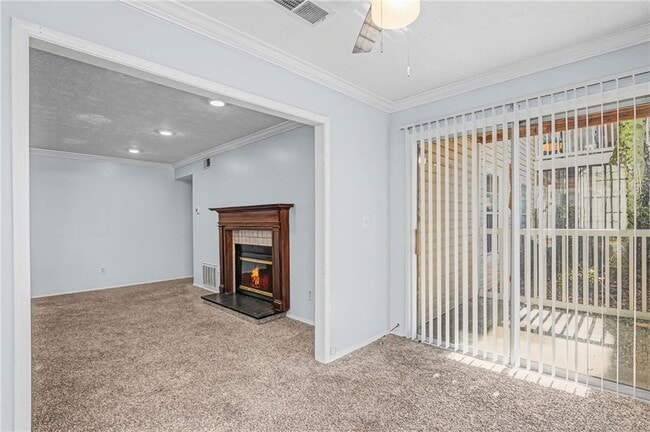 Building Photo - 1603 Augusta Dr