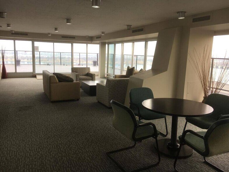 Rentable Indoor common area - 8200 E Jefferson Ave