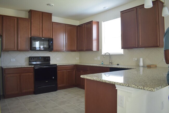 Building Photo - 6412 Carriage Pines Dr