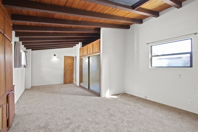 Building Photo - Coastal Living in Westside Costa Mesa – Up...