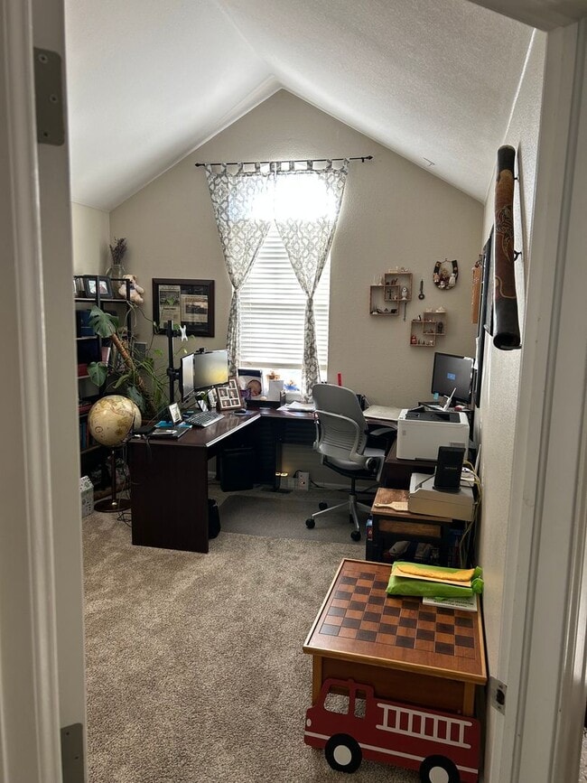 Building Photo - Rare 4BR End-Unit in Northpark with Finished Basement and 2-Car Garage