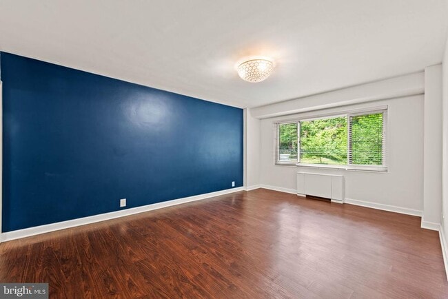 Building Photo - 4201 Cathedral Ave NW