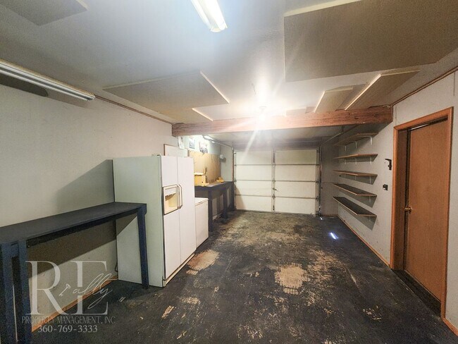 Building Photo - MILITARY DISCOUNT - $75/MO OFF!!