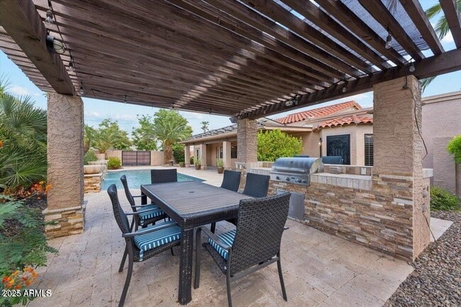 Building Photo - 8356 E San Ricardo Dr