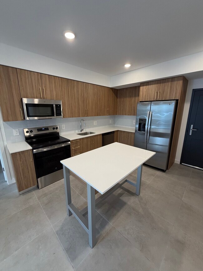 Building Photo - 1942 Taylor St