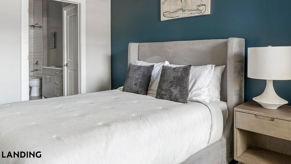 Building Photo - 1880 Maple Dr NW