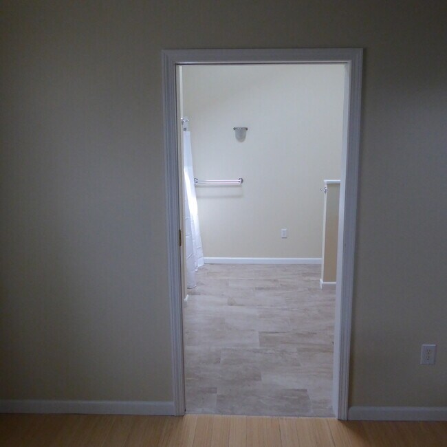 Building Photo - 44 Broadway