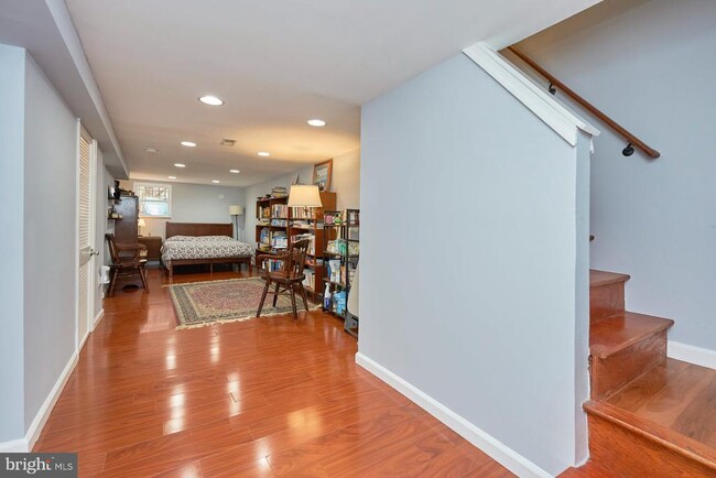 Building Photo - 421 K St NE